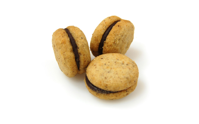 Biscotti Baci di dama alla nocciola